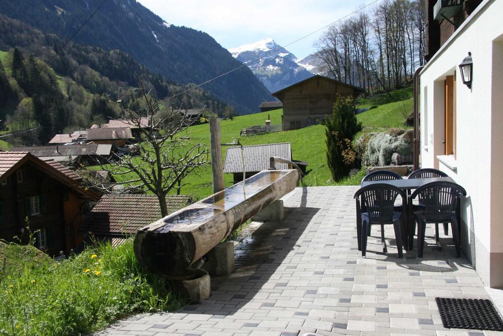 Beim See Grindelwald Luaran gambar