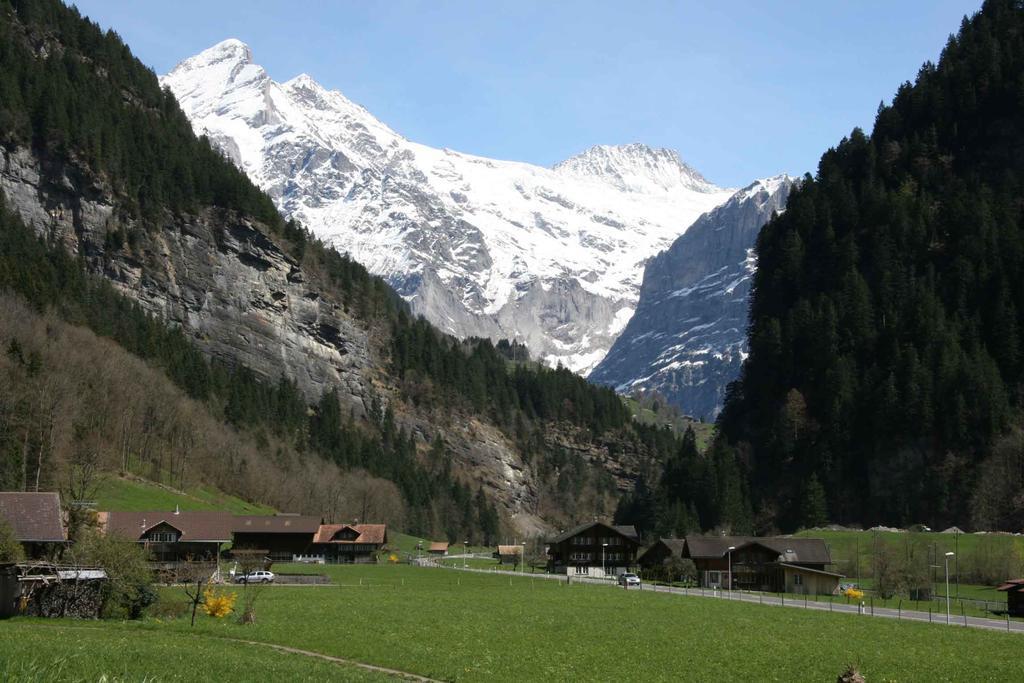 Beim See Grindelwald Luaran gambar